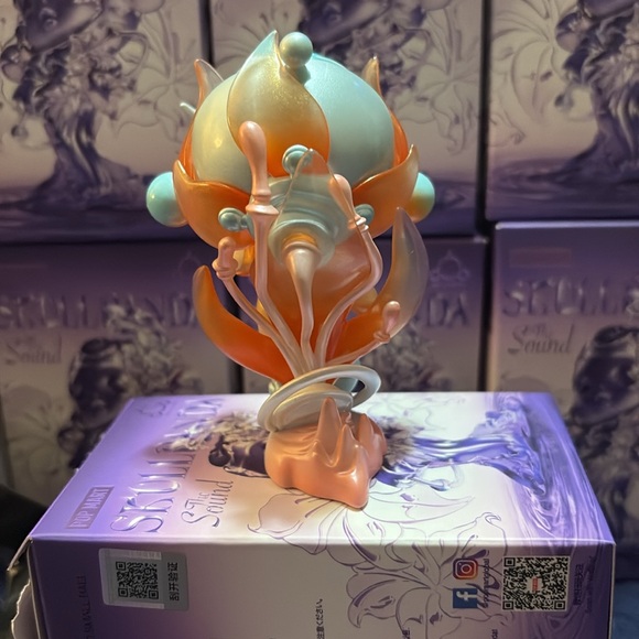 POP MART SKULLPANDA The Joy (The Sound Series) - Picture 4 of 5